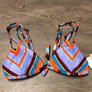 Brand 🆕🔥💖🔥 GB bikini top.